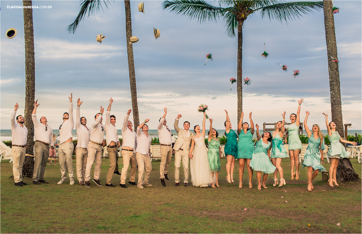 Fotos de todos os padrinhos casamento de dia na praia