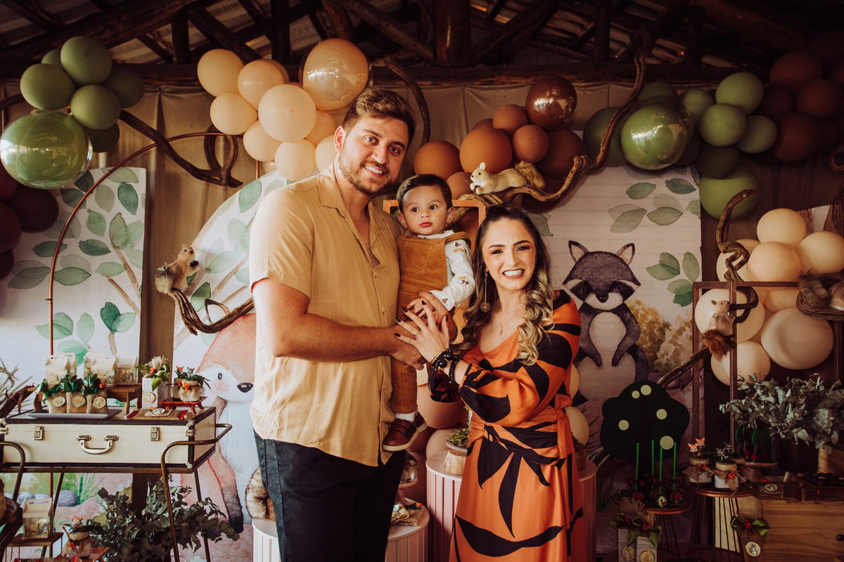 decoração de aniversário aniversário infantil luz flash daniel henrique studio espaço marvel itauna mg fotografia profissional itaúna criança 1 ano de idade