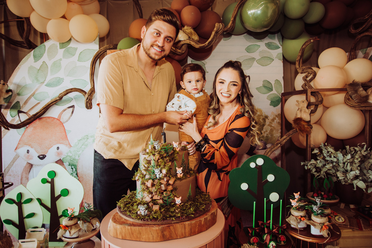 decoração de aniversário aniversário infantil luz flash daniel henrique studio espaço marvel itauna mg fotografia profissional itaúna criança 1 ano de idade