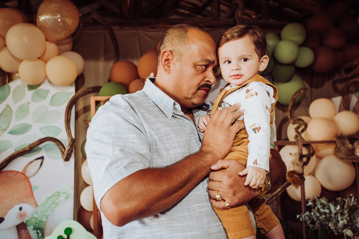 decoração de aniversário aniversário infantil luz flash daniel henrique studio espaço marvel itauna mg fotografia profissional itaúna criança 1 ano de idade