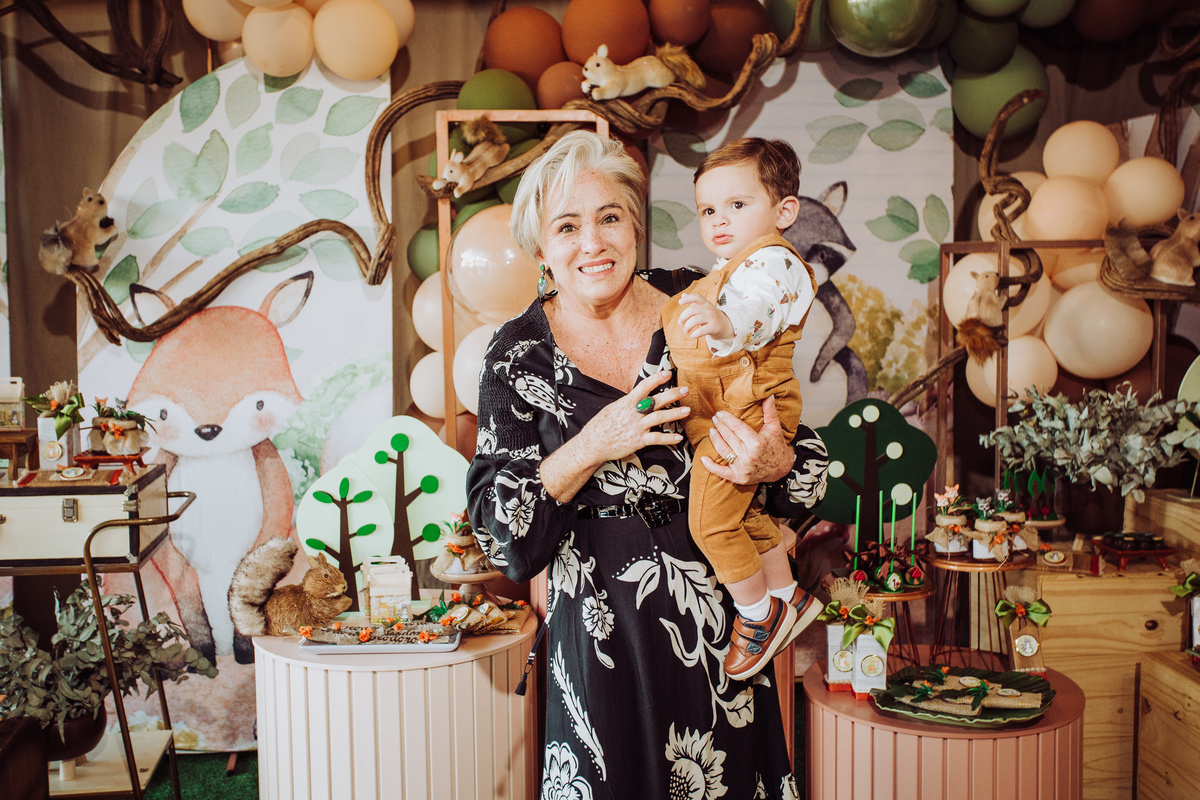 decoração de aniversário aniversário infantil luz flash daniel henrique studio espaço marvel itauna mg fotografia profissional itaúna criança 1 ano de idade