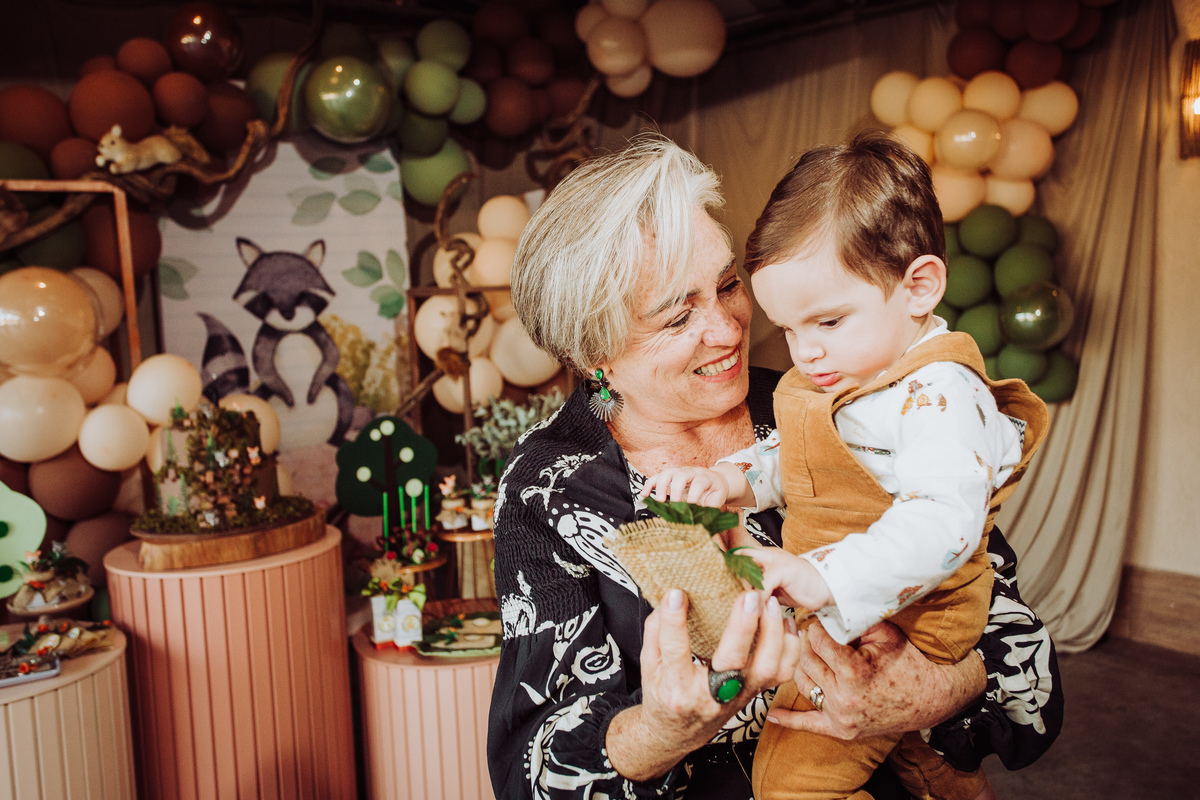 decoração de aniversário aniversário infantil luz flash daniel henrique studio espaço marvel itauna mg fotografia profissional itaúna criança 1 ano de idade