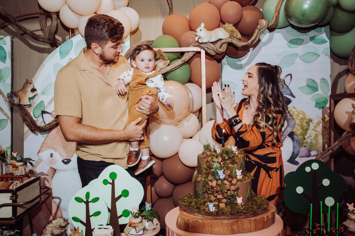 decoração de aniversário aniversário infantil luz flash daniel henrique studio espaço marvel itauna mg fotografia profissional itaúna criança 1 ano de idade