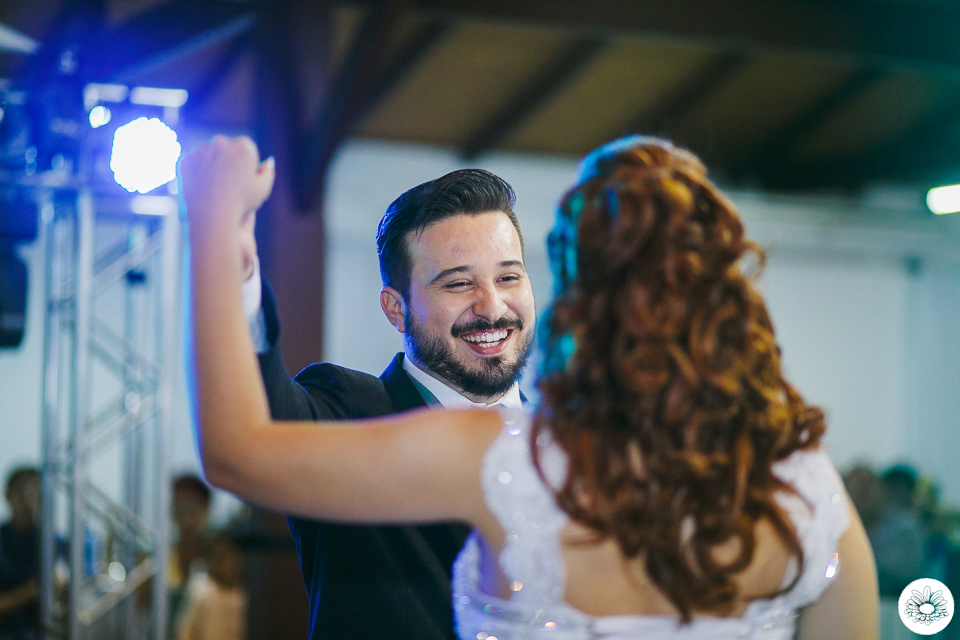 fotografo de casamento joinville decoração daisy evaristo deise evaristo igreja divino espirito santo making da noiva casamento lindo jaragua do sul noiva noivo 