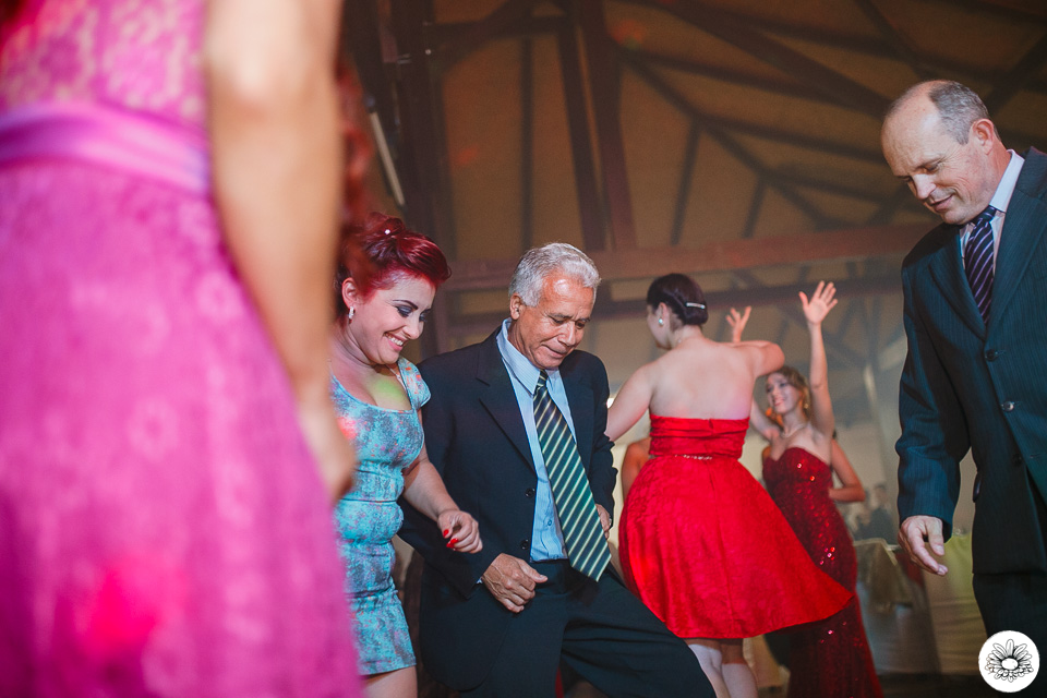 fotografo de casamento joinville decoração daisy evaristo deise evaristo igreja divino espirito santo making da noiva casamento lindo jaragua do sul noiva noivo 