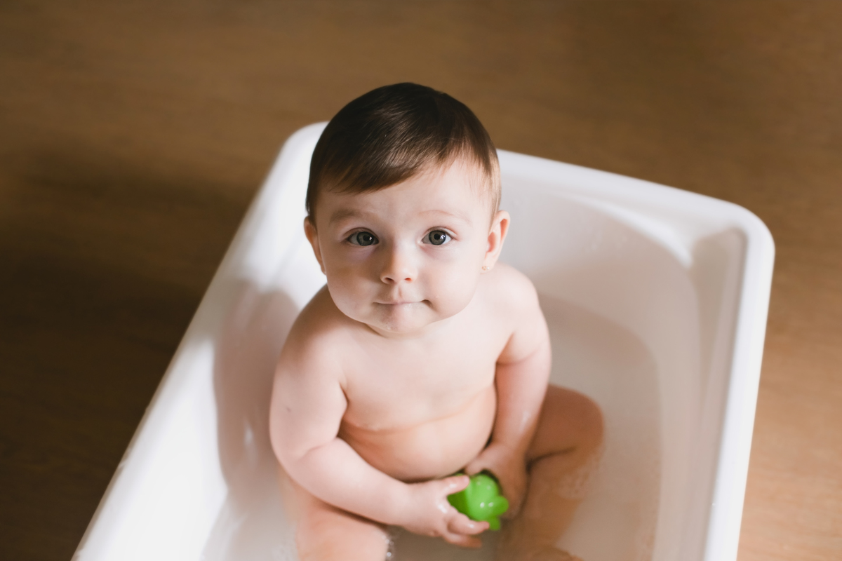 Ensaio Quem Vai Tomar Banho Na Sala Sessao De Acompanhamento 10 Meses Alice Fotografo Joinville Joinville