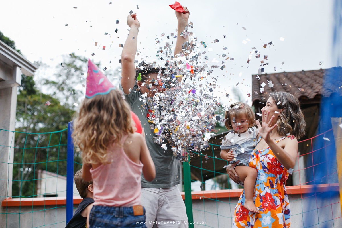 Fotografo Joinville aniversario casamento mini wedding decoração Fabrica de Festa infantil feito em casa bolo decorado biscoito personalizado ideia faça você mesmo Show da Luna ingrid 2 anos pinhata