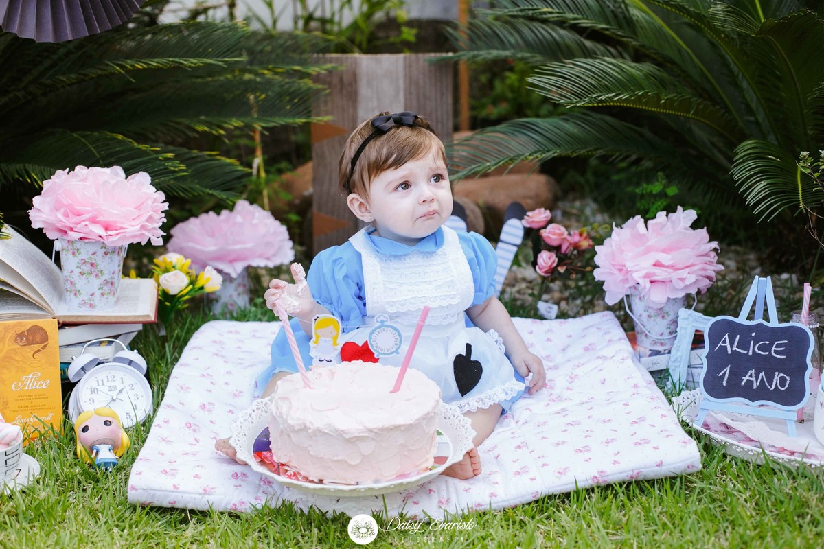 Ensaio Ensaio Sessao Acompanhamento Alice 10 Meses Smash The Cake Joinville