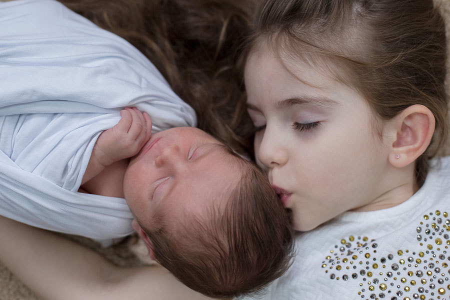 Ensaio Newborn do José com 10 dias de vida, realizado na Residência do cliente - Merces - Curitiba 