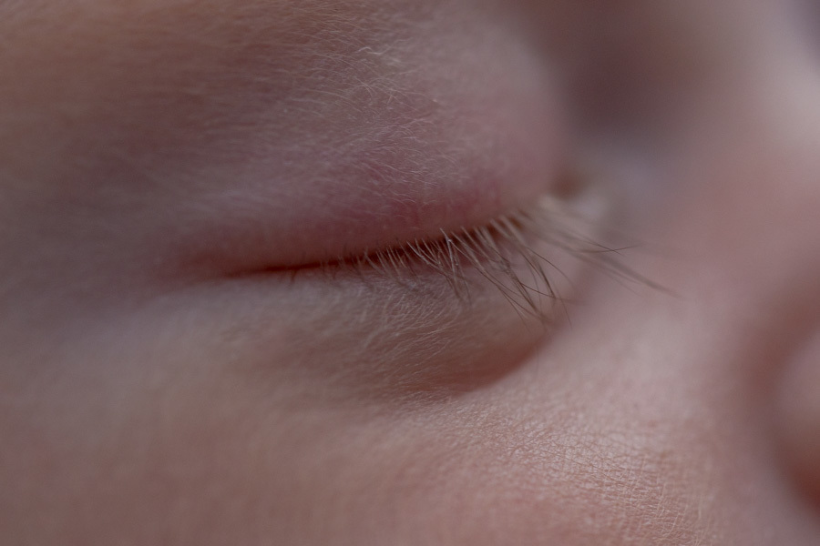 Ensaio Newborn do Leonardo, realizado no conforto do seu lar em São José dos Pinhais