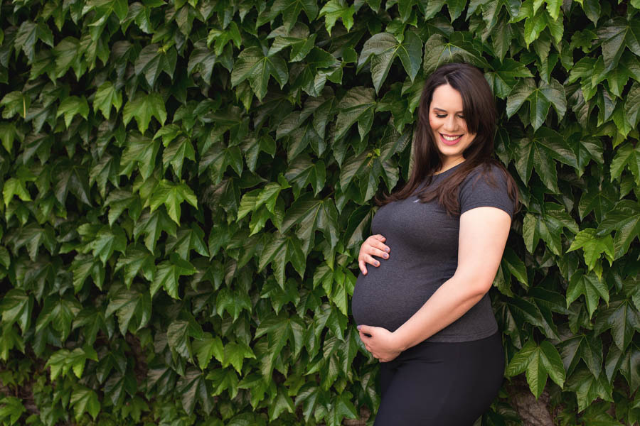 Ensaio fotográfico de gestante realizado no  Condomínio Spazio Castel di Bettega - Portão - Curitiba