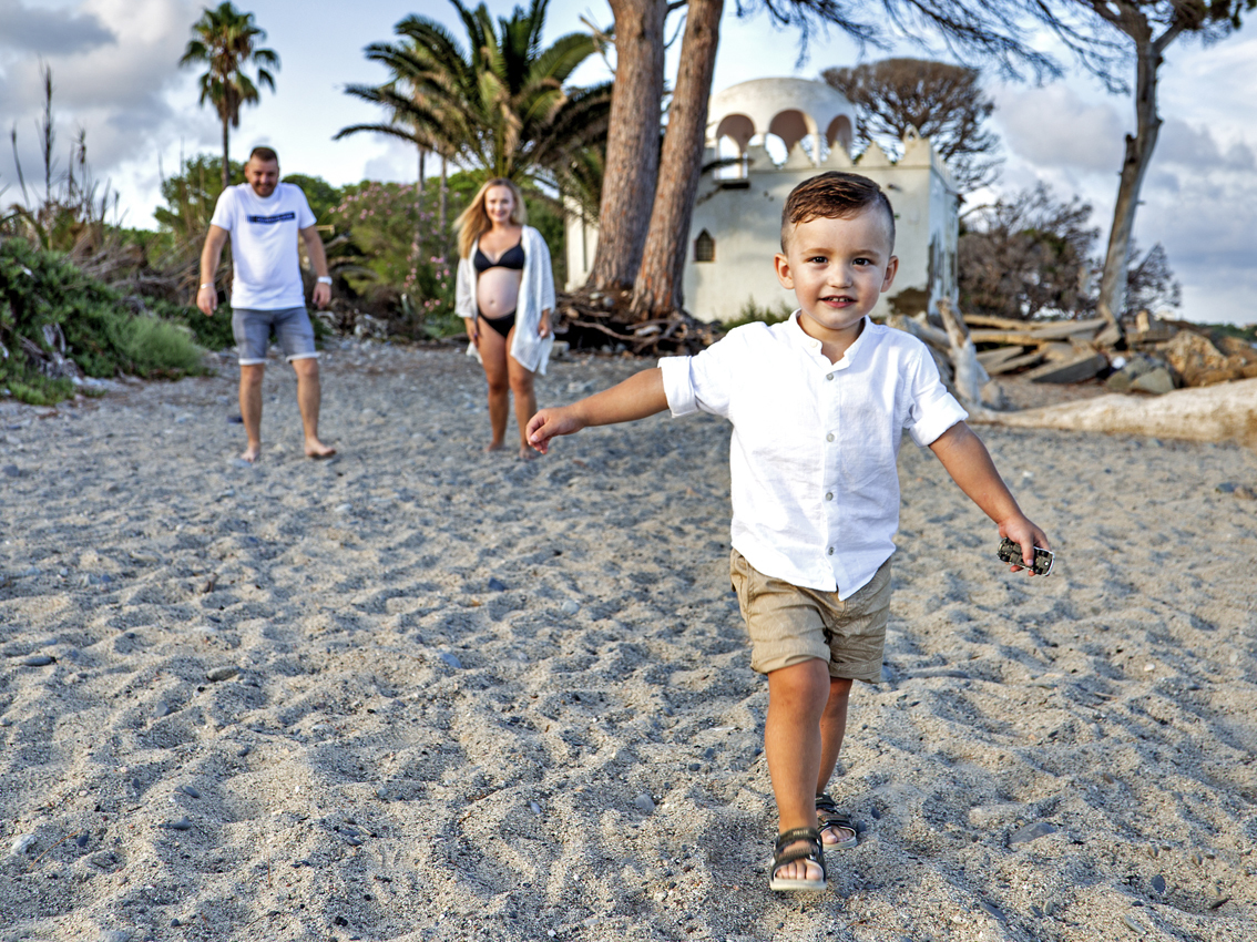Foto de embarazo en la playa de Tarragona