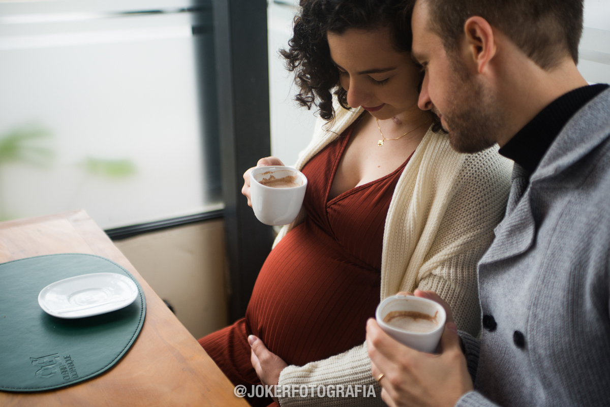 ensaio de gestante com fotógrafo profissional lifestyle photography