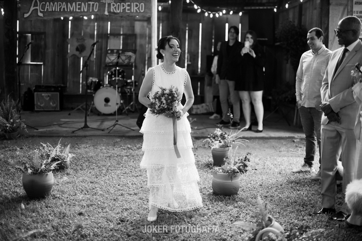 locais para casamento ao ar livre perto de curitiba são luiz do purunã witmarsum campo largo bistrô maria oliva com espaço para cerimônia ao ar livre no jardim casamento de dia