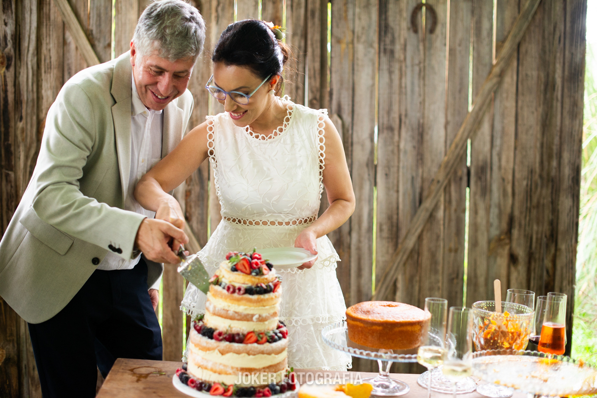 bolo naked cake para casamento curitiba