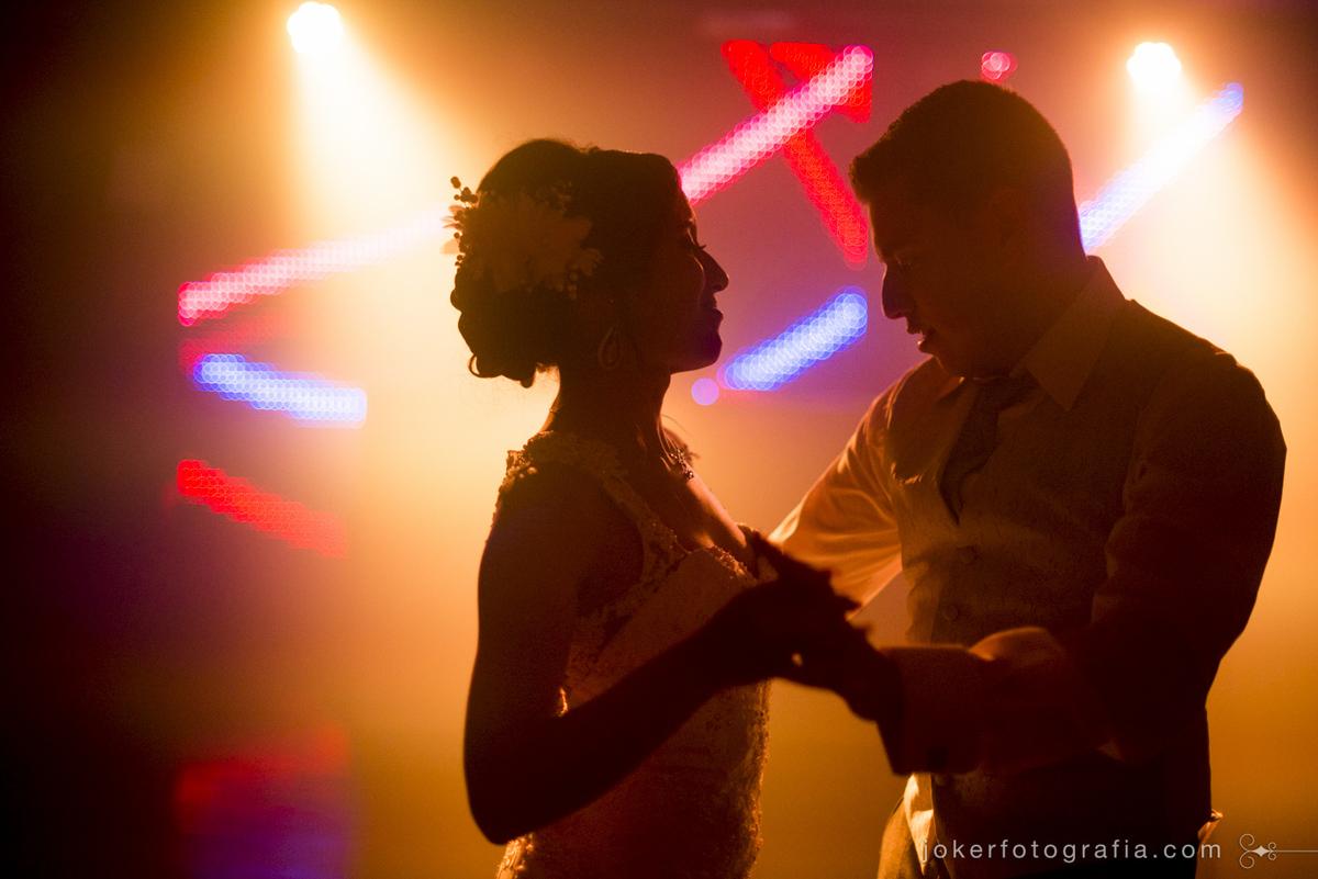 fotógrafo registra dança dos noivos linda e emocionante
