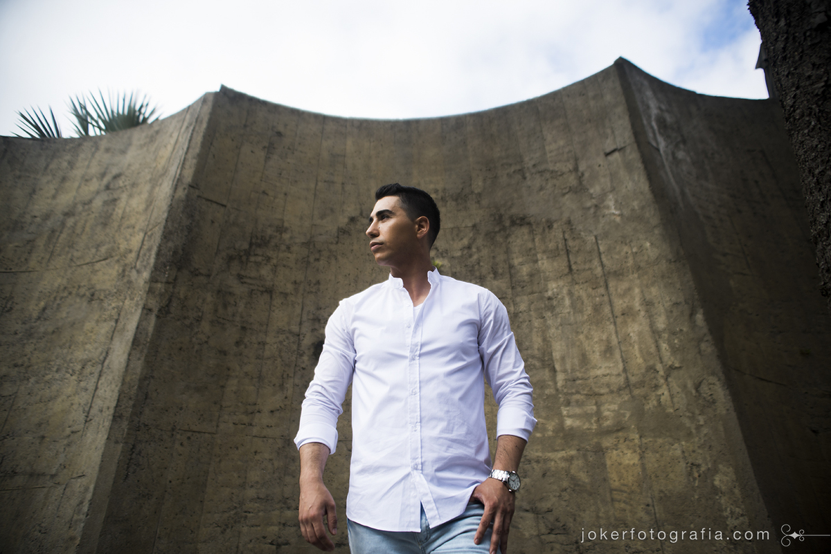 fotógrafo profissional faz book de formando homem