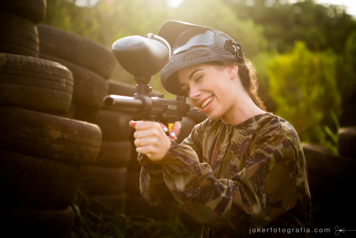 ensaio de 15 anos diferente no paintball