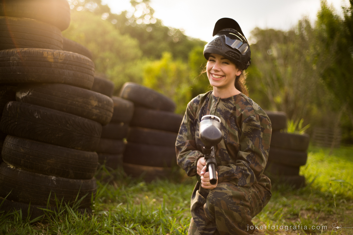 chácara para 15 anos tem campo de paintball