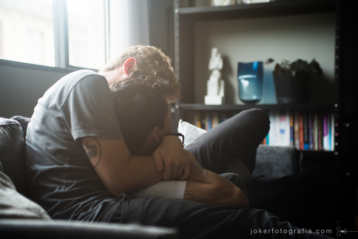 fotógrafo em curitiba faz ensaio gay com casal de homens