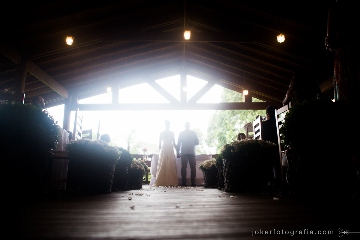 spazio villa bambinni na chácara de eventos villa dei nonni em colombo decorado para cerimônia de casamento coberta de dia