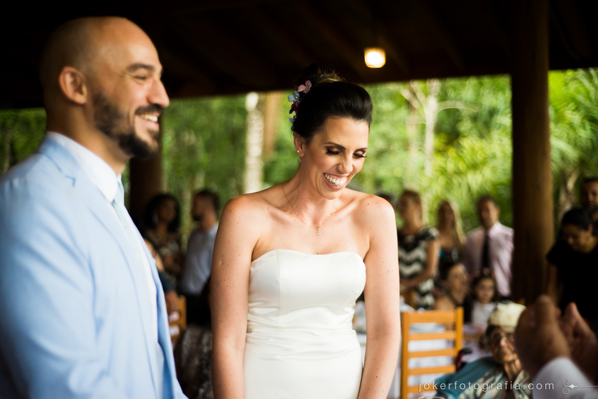 chácara com local coberto para cerimônia de casamento na capela