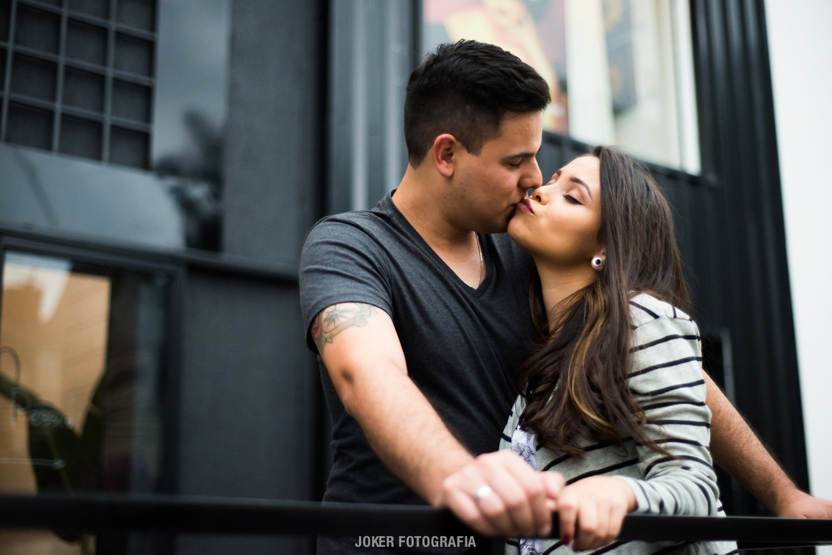 ensaio pre wedding no orna café feito pelos fotógrafos de curitiba joker