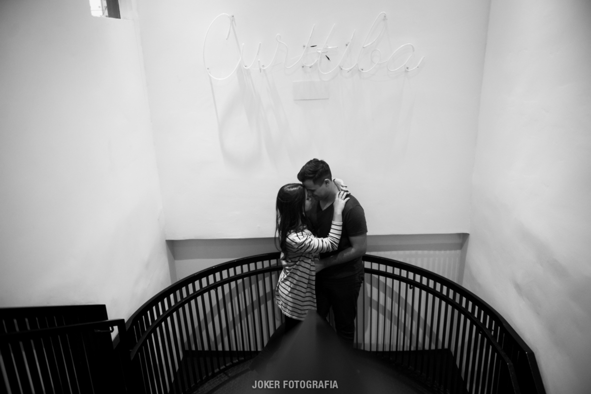 ensaio pre wedding no orna café feito pelos fotógrafos de curitiba joker