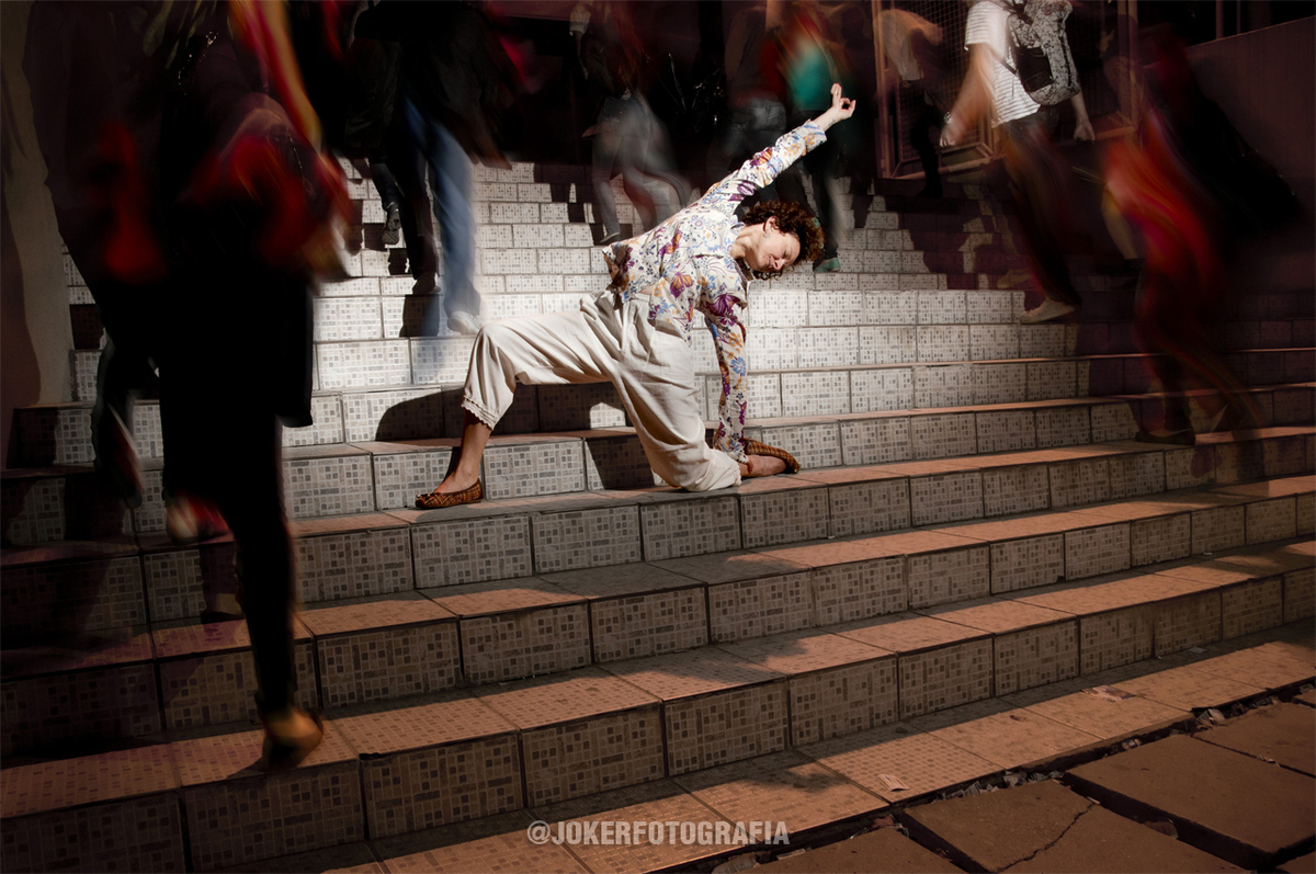 fotografia de yoga na cidade