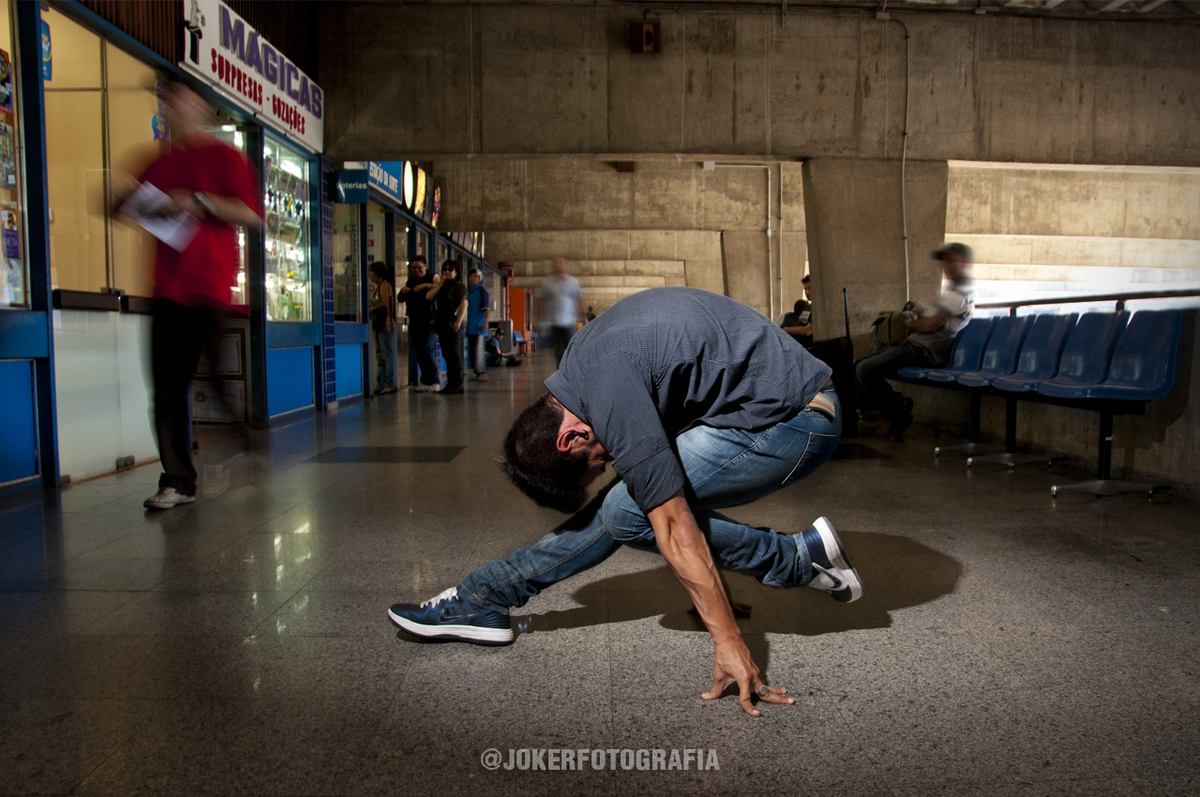 fotógrafo de yoga em curitiba faz ensaio fotográfico de personal trainer e professor de yoga