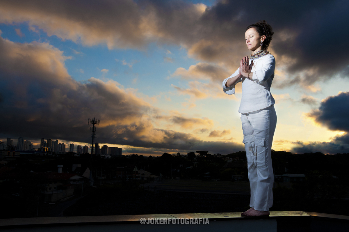 fotógrafo de yoga e meditação faz projeto autoral de fotografia