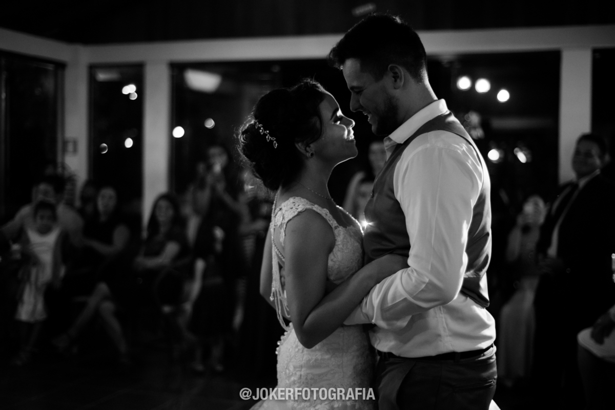 valsa coreografada na dança dos noivos em curitiba