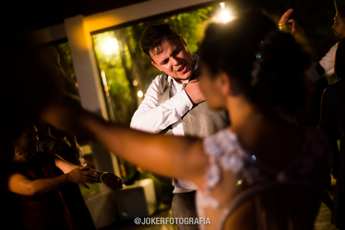 fotógrafo de casamento faz fotos da pista