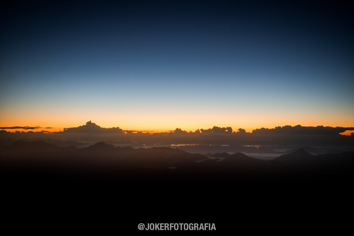 vista do morro dos perdidos para a serra do mar