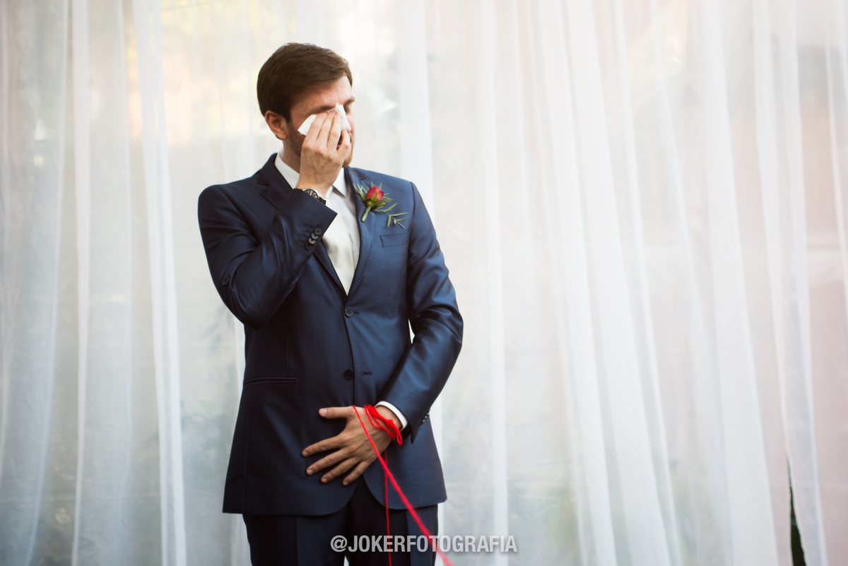 emocionante, fotógrafo capta reação do noivo ao ver a noiva pela primeira vez 