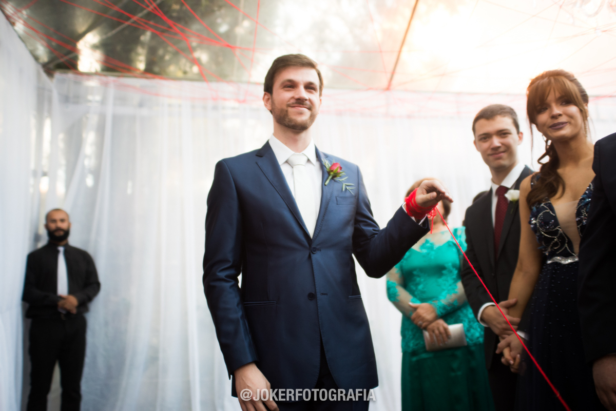 entrada dos noivos diferente em casamento temático