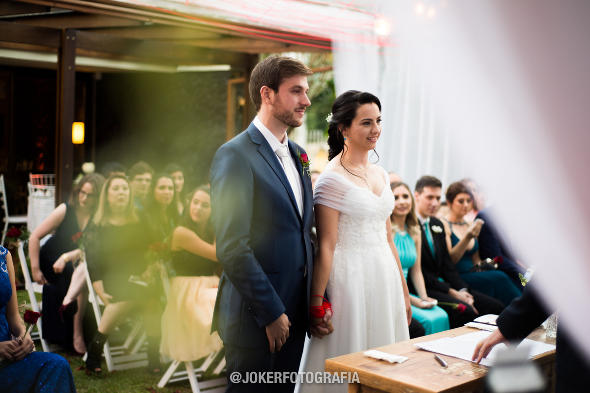 casa lia é um espaço para eventos pequenos em curitiba que comporta casamentos e mini wedding com jardim para cerimônia ao ar livre