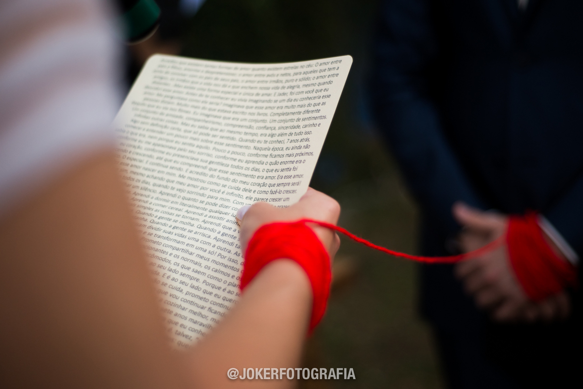 a lenda do fio vermelho é tema dos votos de casamento