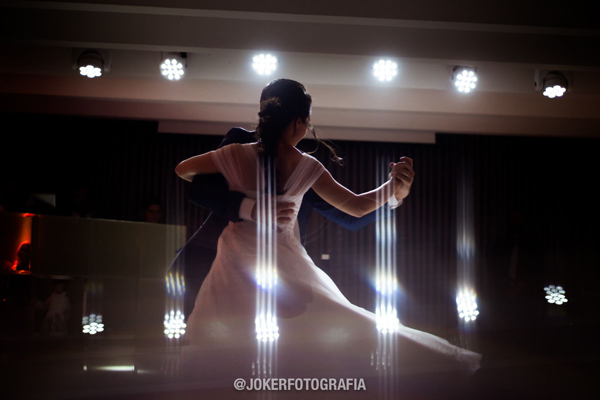 foto e vídeo da dança dos noivos