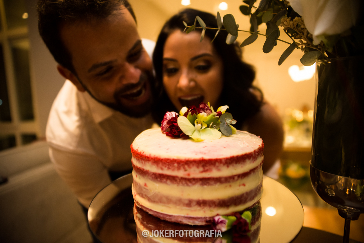 bolo semi naked red velvet para casamento