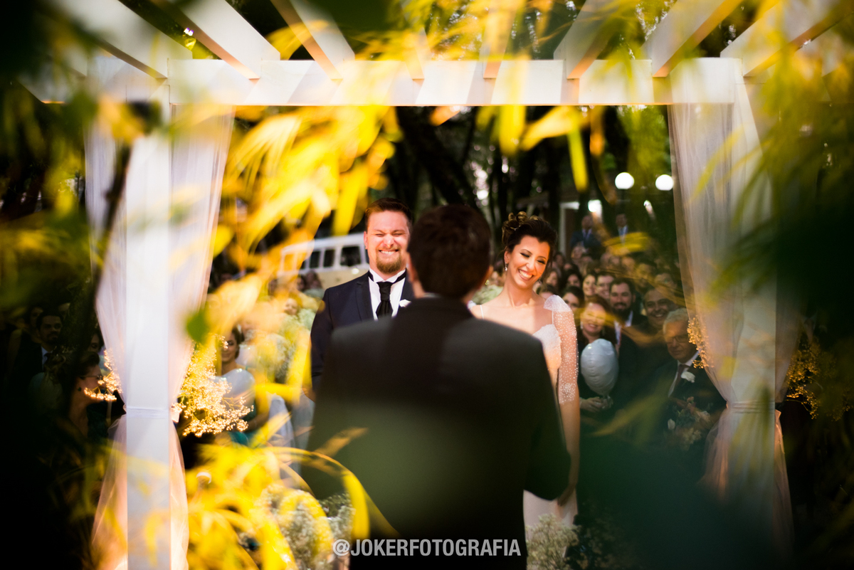 celebrante de casamento ou padre qual devo escolher para o meu casamento