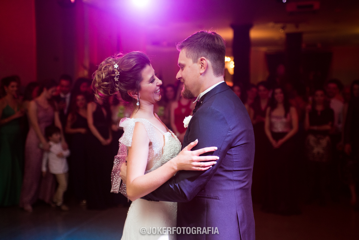 eu preciso aprender a danças para fazer uma valsa no meu casamento