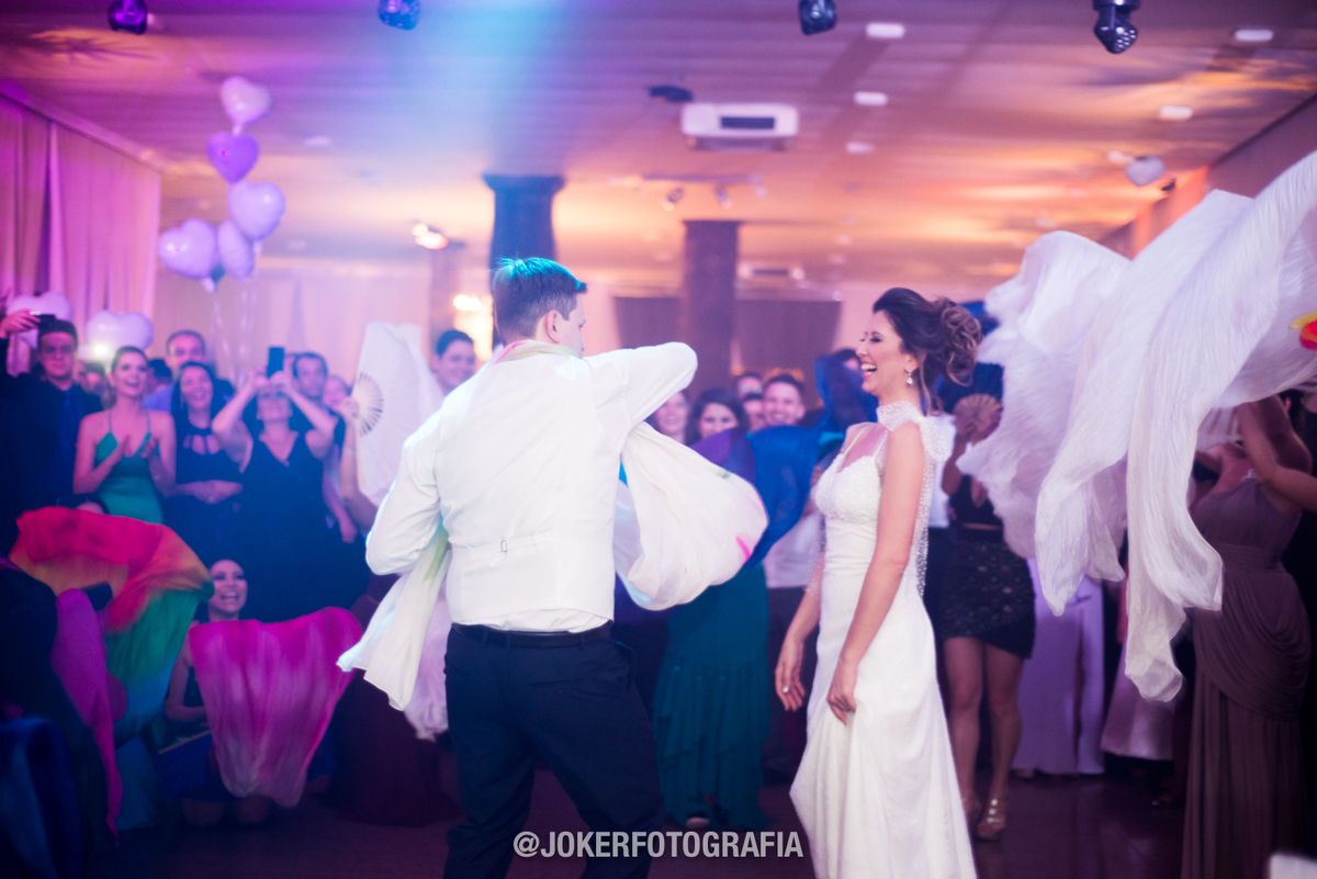 dança tradicional arabe no casamento