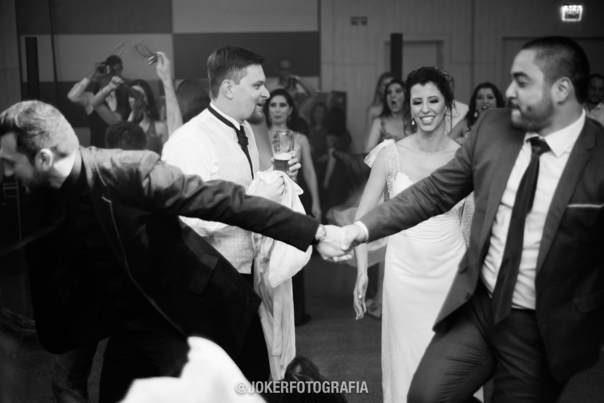 fotografia documental de dança arabe em casamento