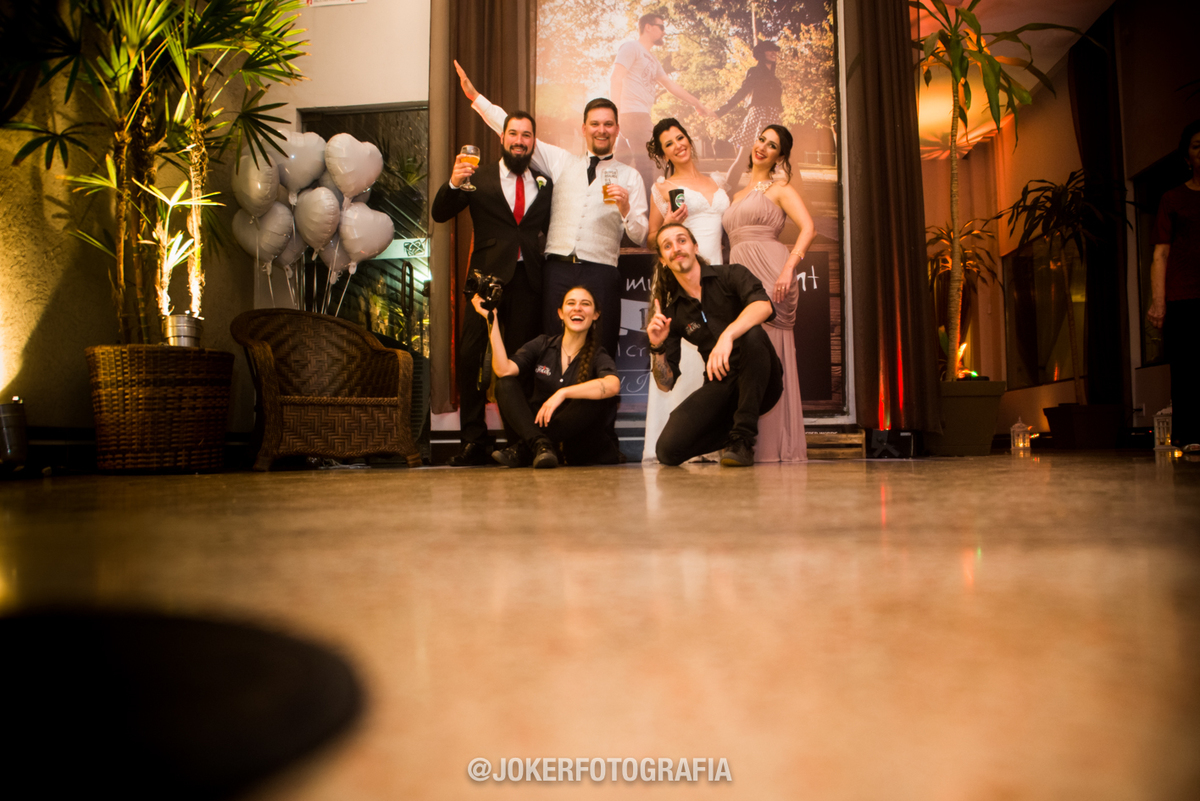 fotógrafos por indicação fazem casamento de casais amigos