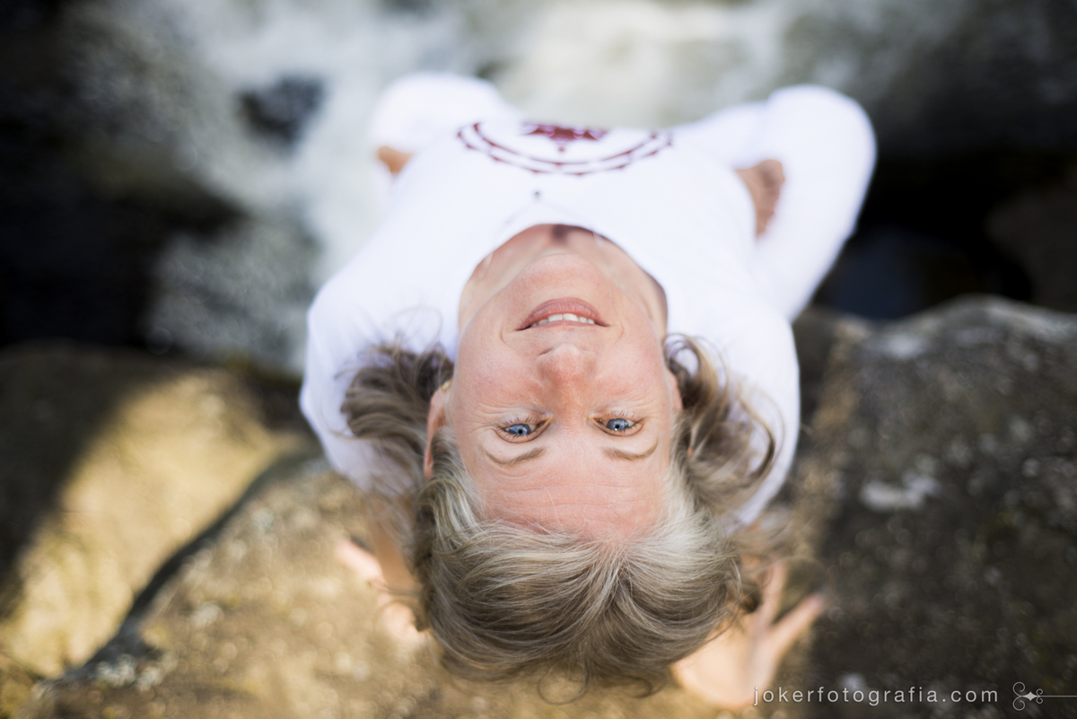 professora de yoga em curitiba yone trevisan 