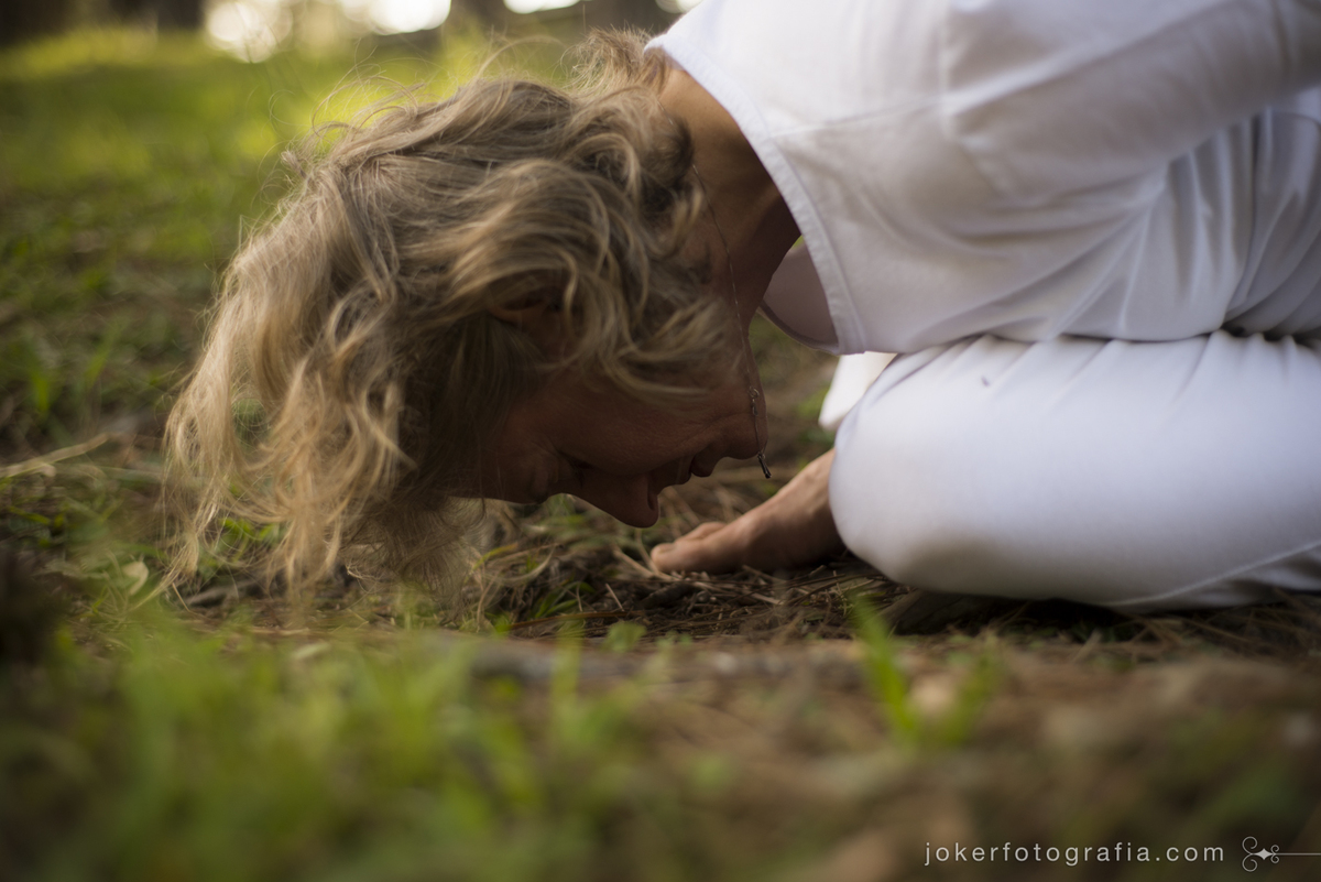 fotógrafo em curitiba faz ensaio da professora de yoga yone trevisan