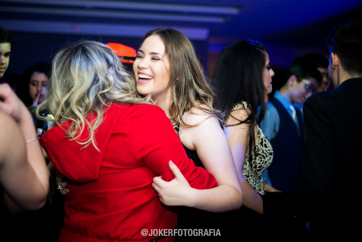 estúdio de fotografia em curiitiba com fotógrafos profissionais para eventos debutantes