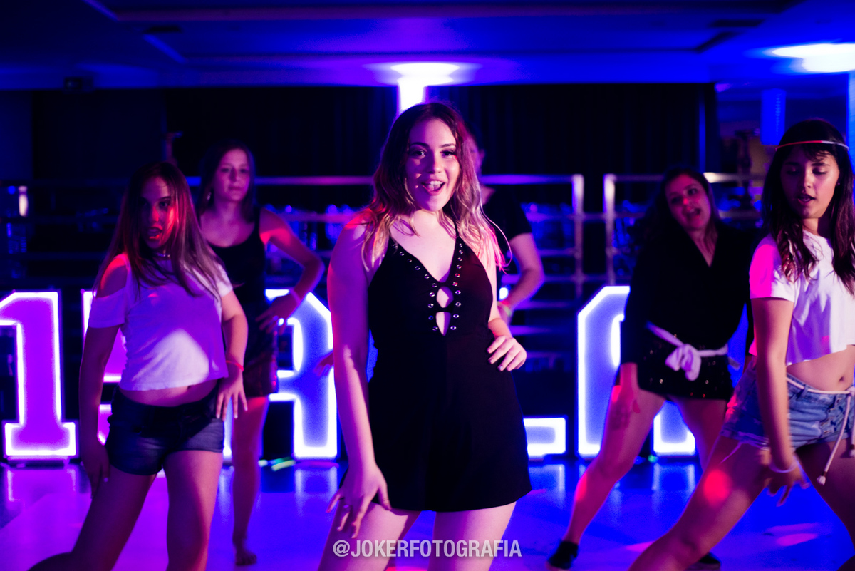 estúdio de fotografia em curiitiba com fotógrafos profissionais para eventos debutantes