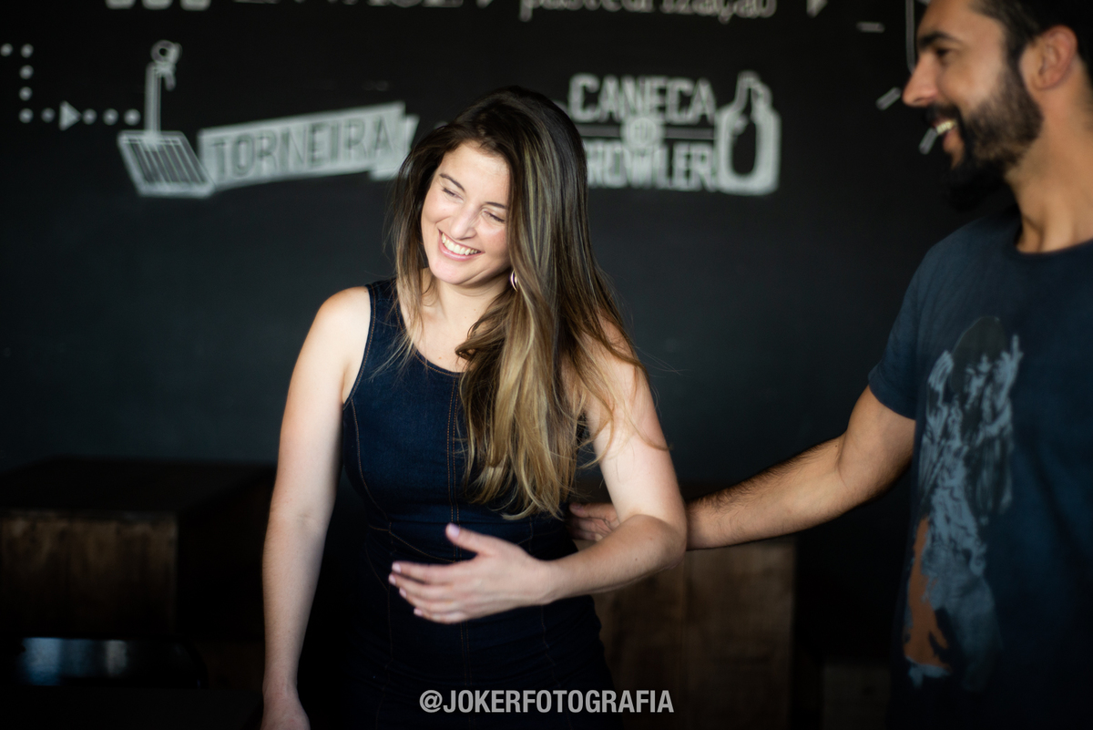 ensaio com chalk board para book de casamento